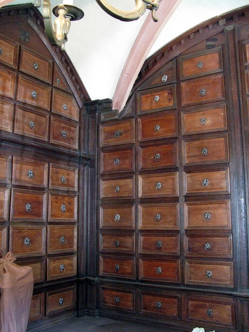 Altes Archiv in der Gerichtslaube zu Freiburg